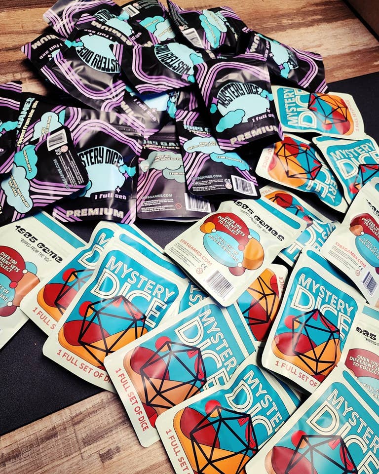 Dados misteriosos: juego completo de 7 dados poliédricos