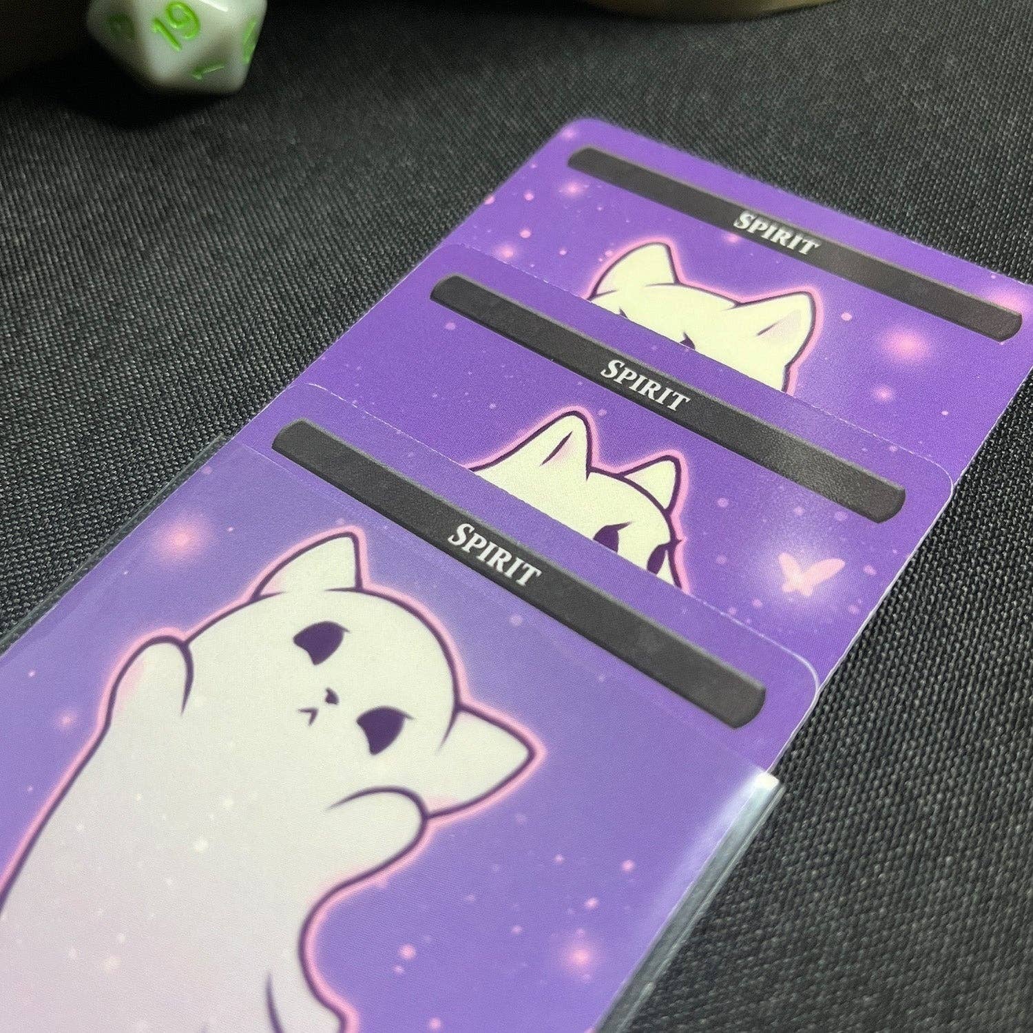 Set de fichas de espíritu y gato de Caverns & Calicos Mana Cats