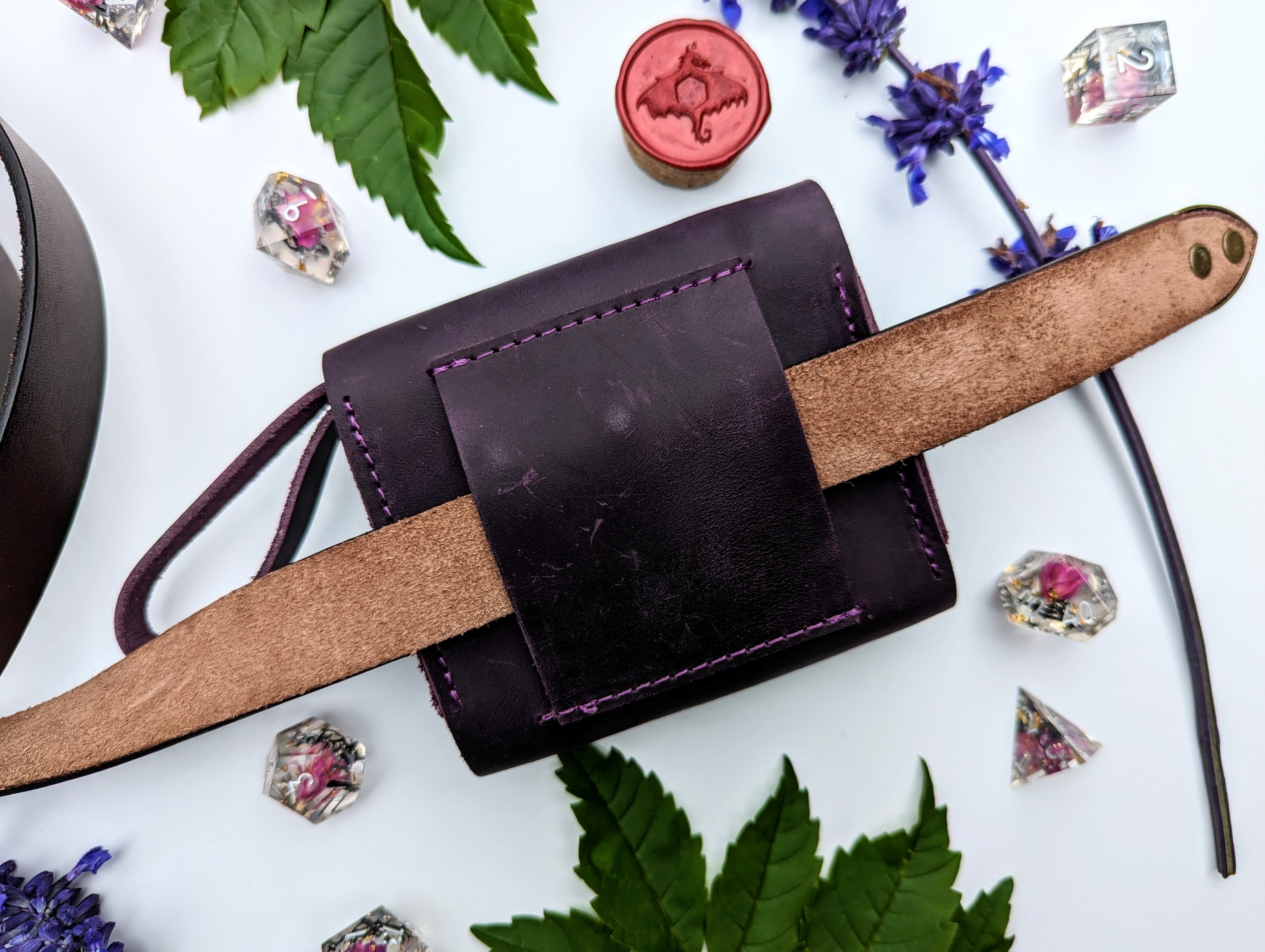 Genuine Leather Dice Pouch for Mini Dice (Small) - Emberglow Gaming