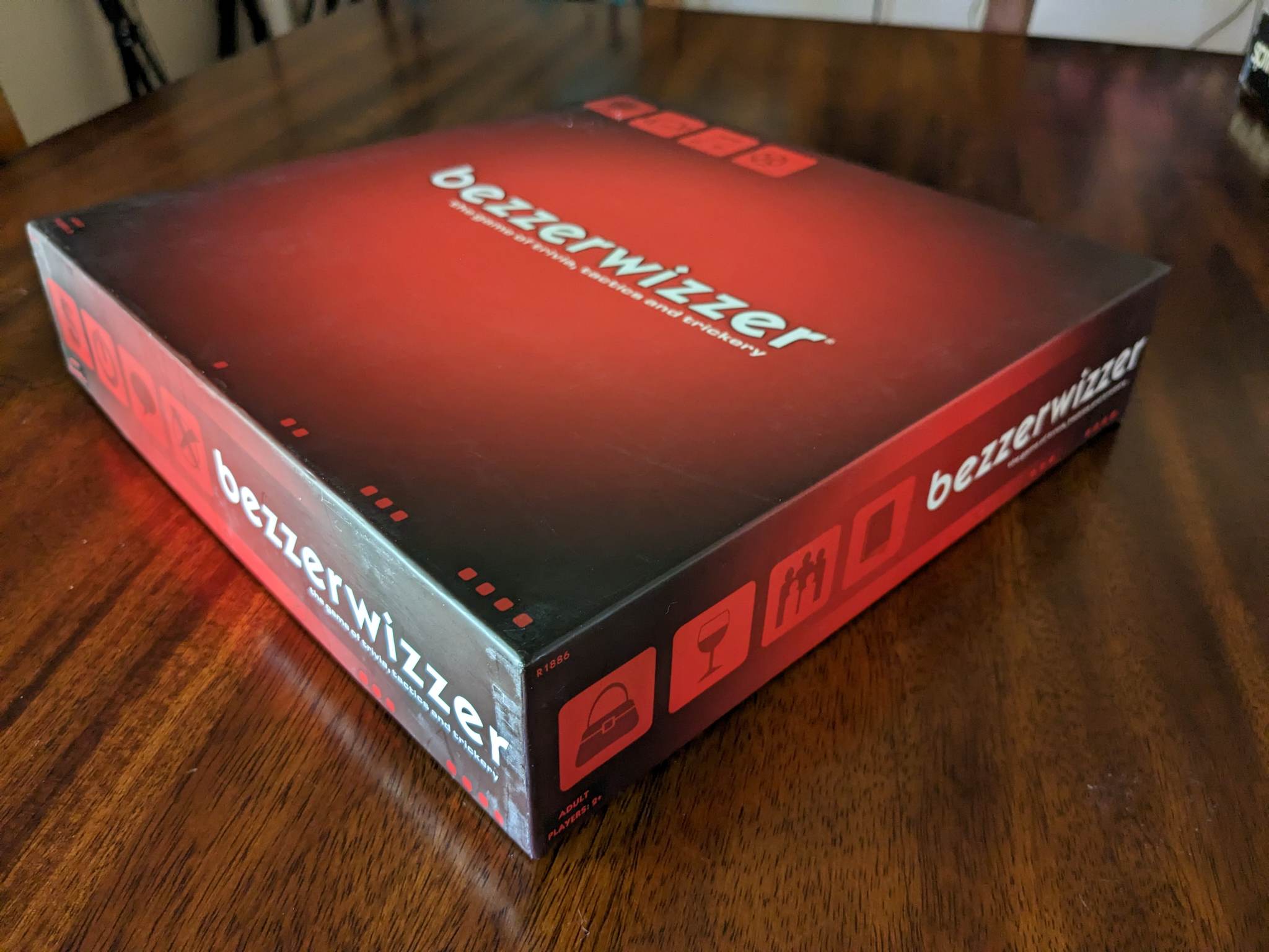 Juego de mesa de trivia BEZZERWIZZER (usado)