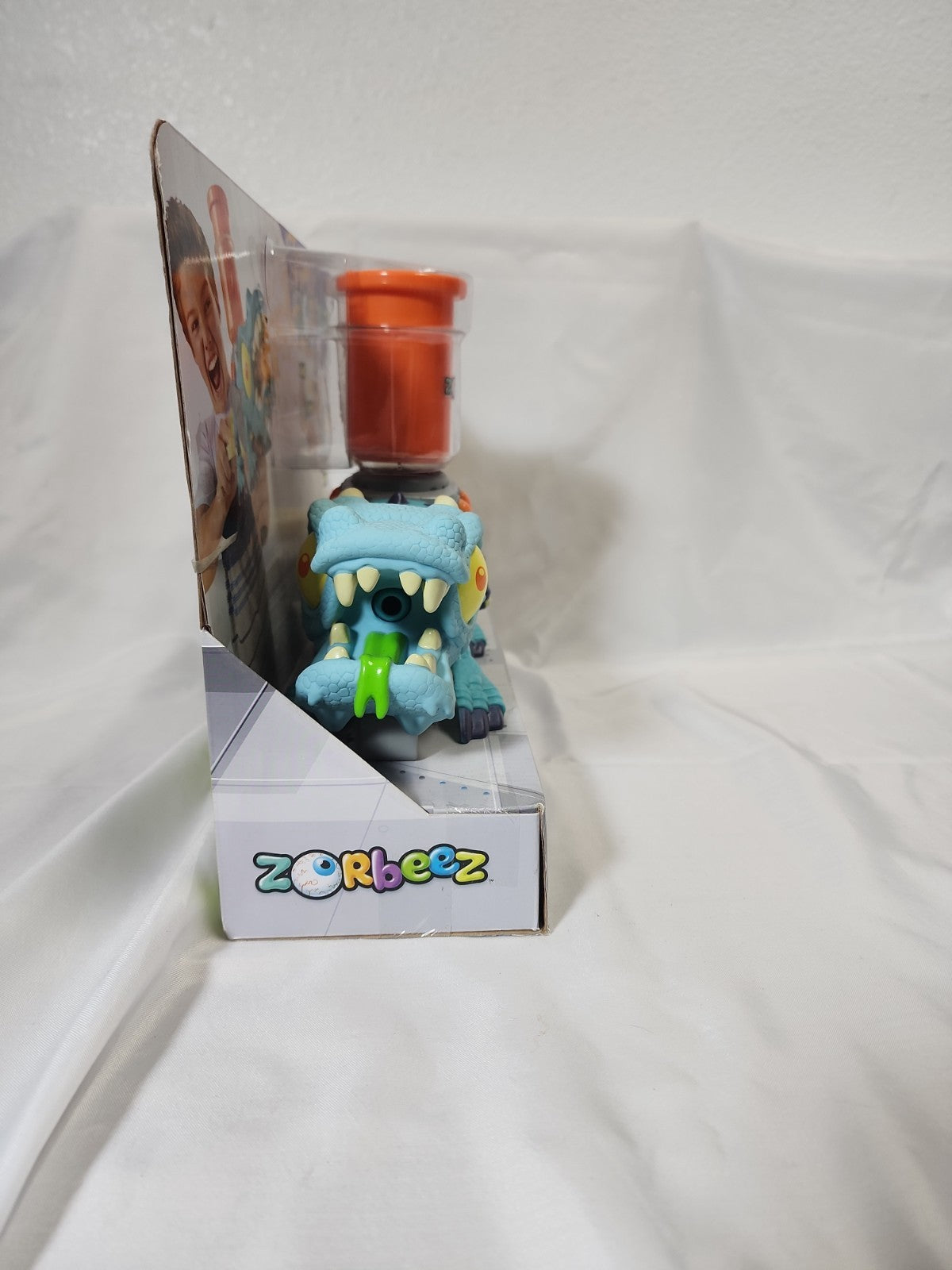 SEALED Zorbeez - Creature Chumper Big Ben Blaster & 3 Beads Packets, JJ-B-273