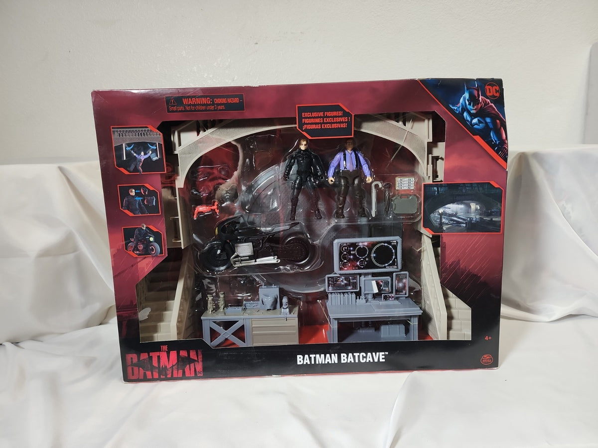 DC Comics Batman Batcave With Exclusive Batman & Penguin Action Play Set JJ-B-260