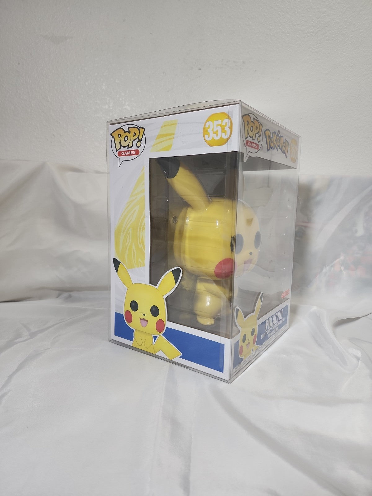 Funko Pop! Vinyl Pikachu Jumbo Figure 10-inch Target Exclusive #353, JJ-B-323