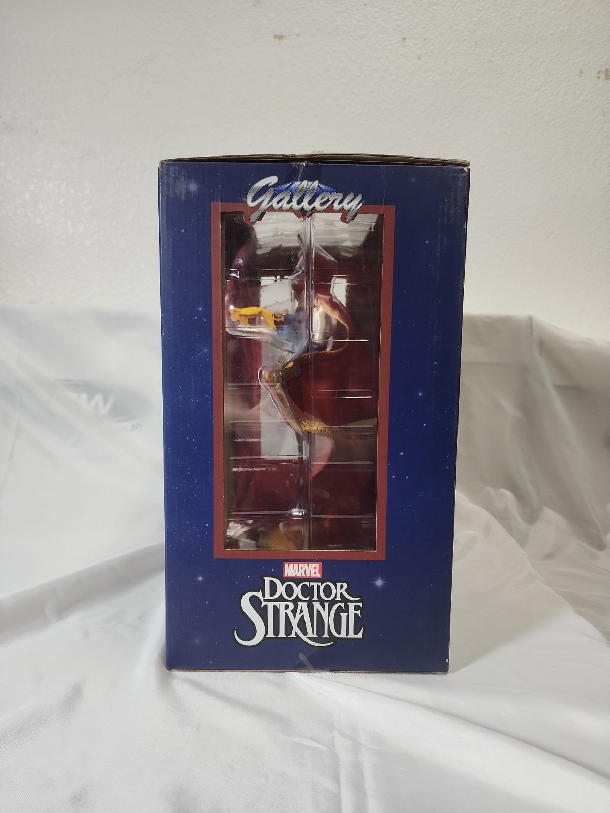 MARVEL GALLERY DIAMOND SELECT LARGE DR STRANGE PVC STATUE WITH BOX, JJ-B-021