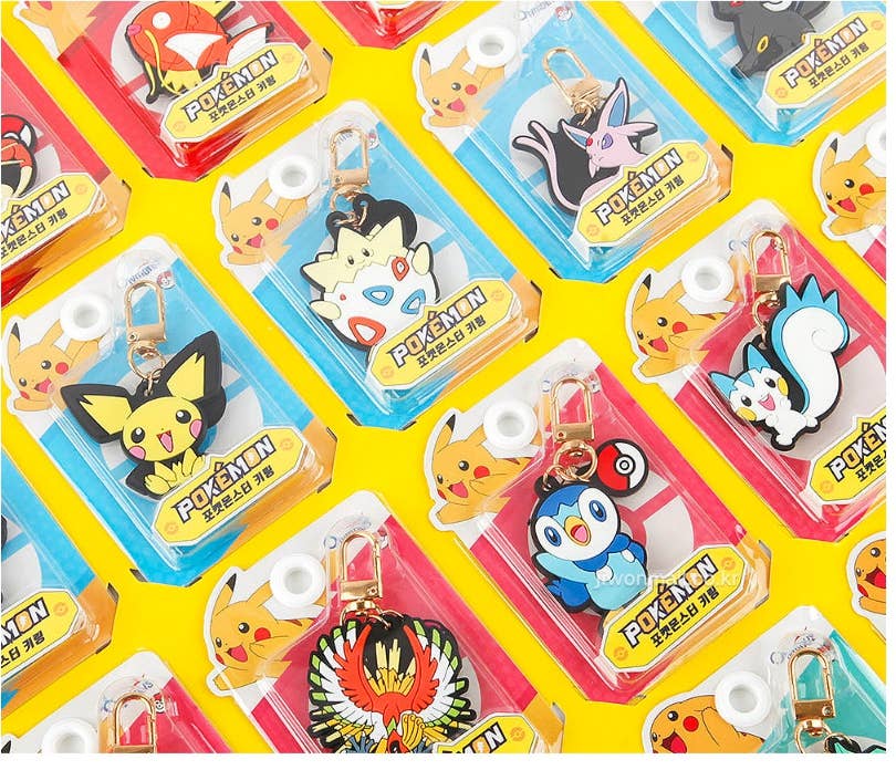 Paquete variado de llaveros y abalorios para bolsos con personajes de Pokémon