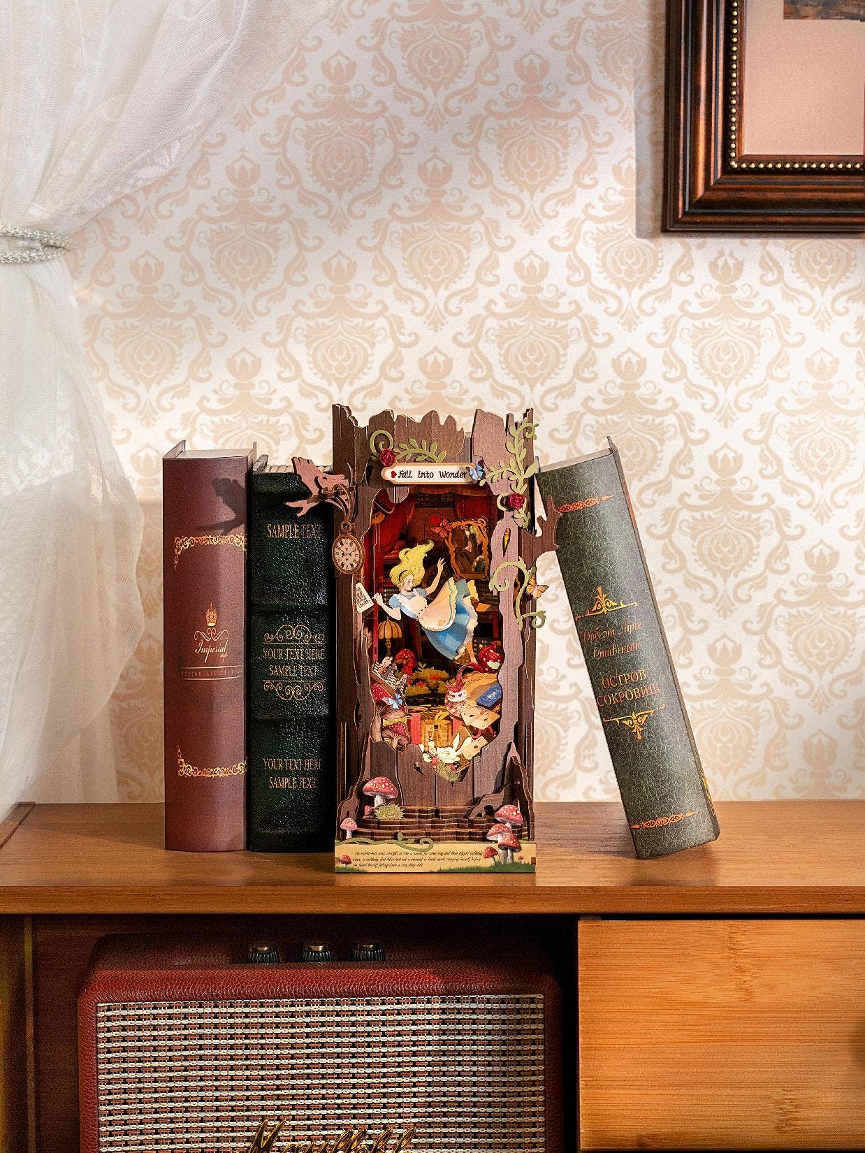 Rolife Fall into Wonder DIY BooK&Nook