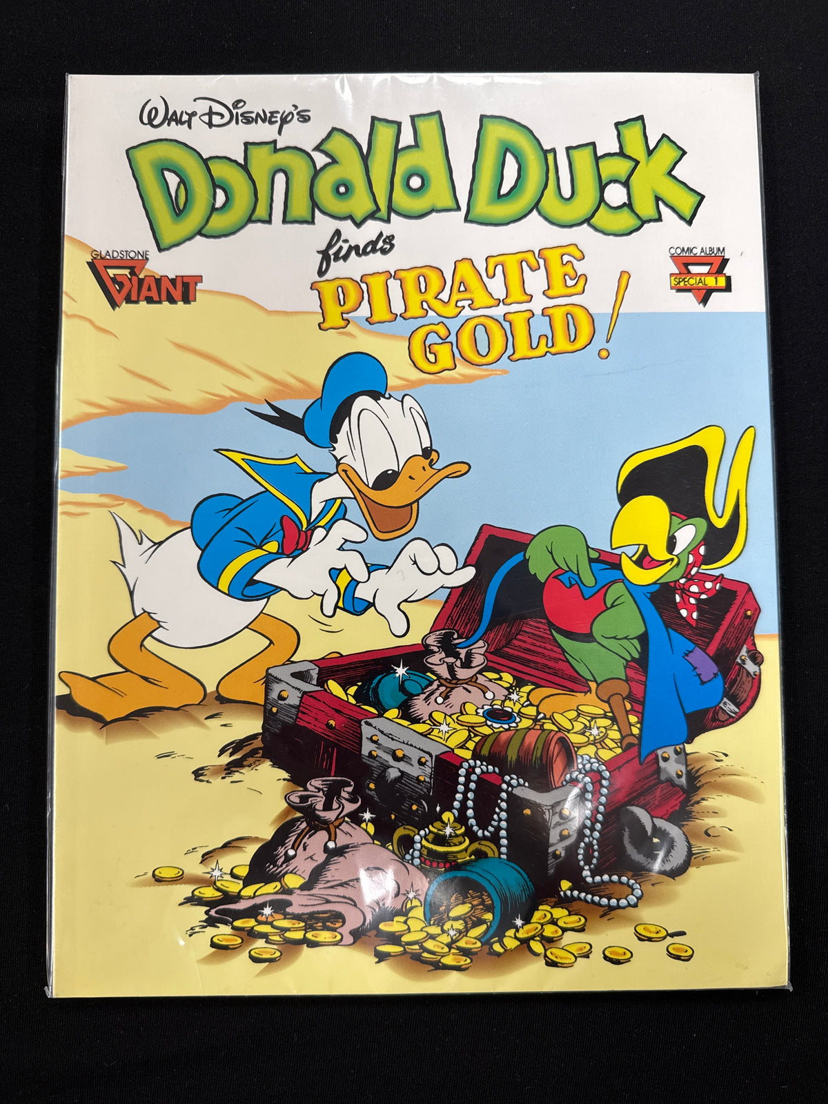 Walt Disney's Donald Duck finds Pirate Gold! - Comic Album Special 1