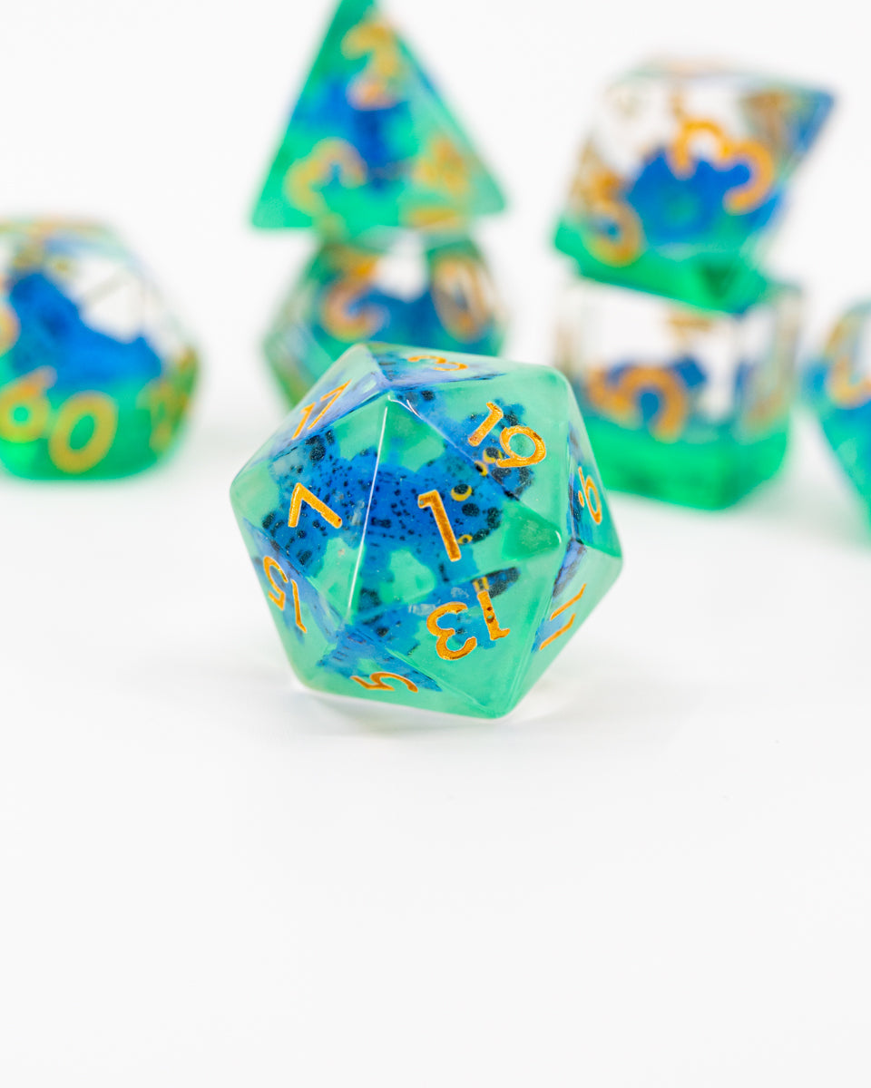 Puddles | Blue Frog | 7 Piece Acrylic Inclusion Dice Set - Emberglow Gaming