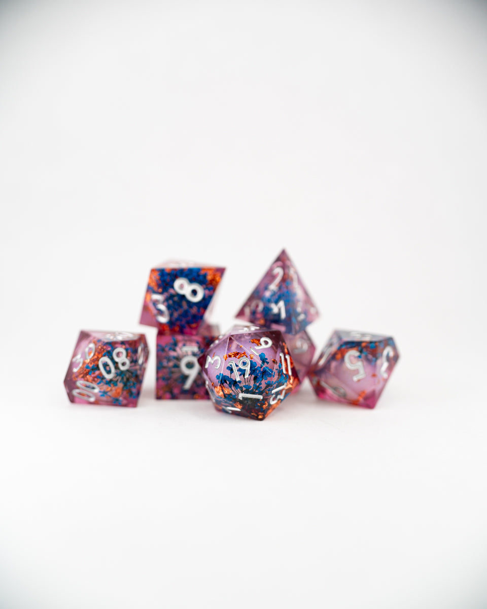 Memento Mei | 7 Piece Liquid Core Dice Set - Emberglow Gaming