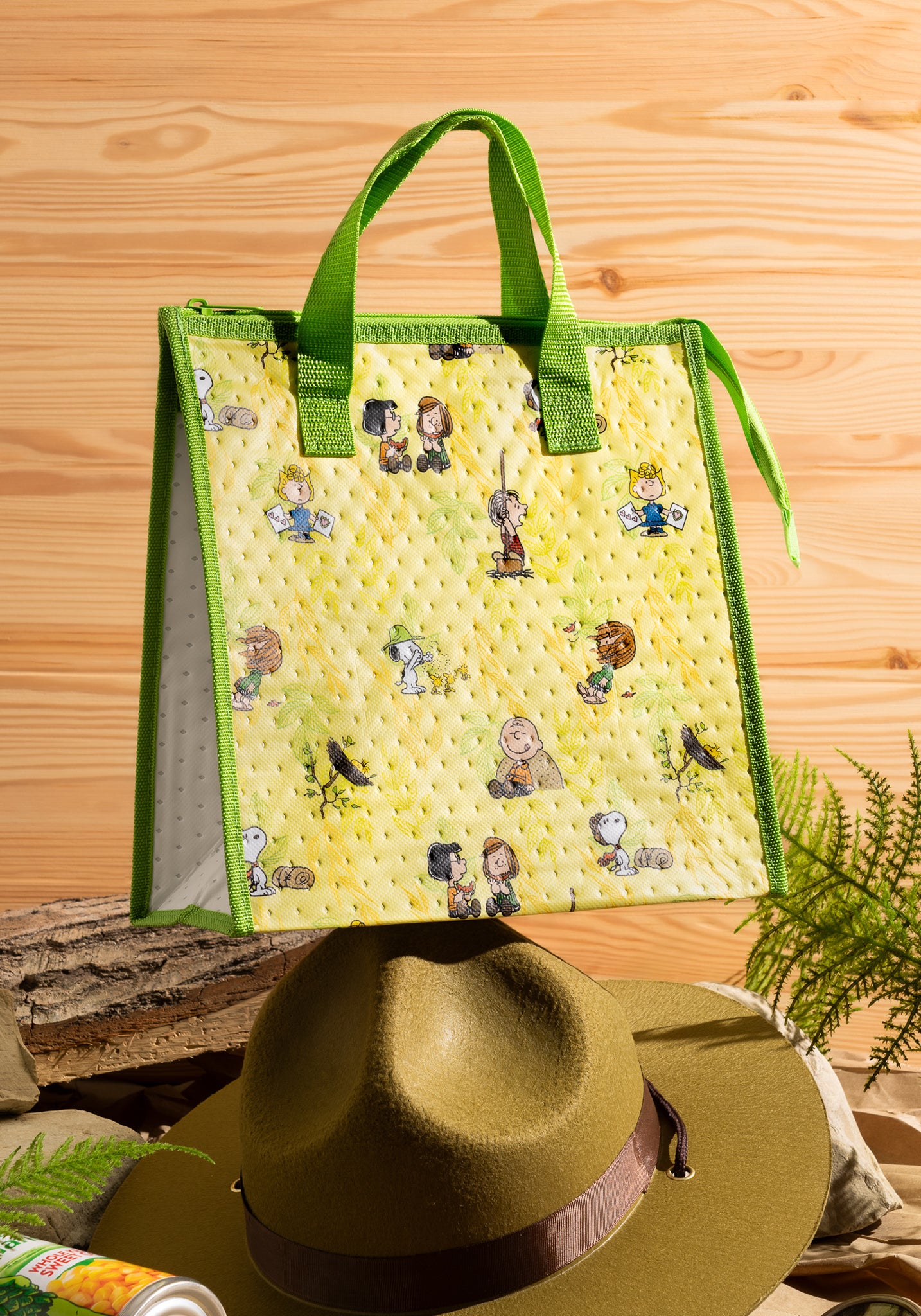 Peanuts Insulated Lunch Bag (Love Nature)