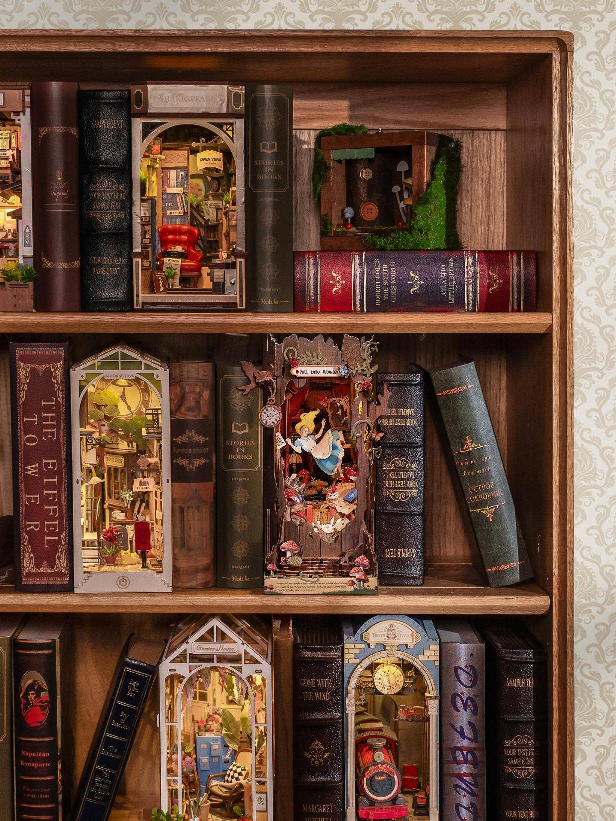 Rolife Fall into Wonder DIY BooK&Nook