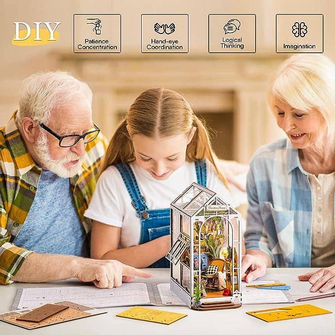 Kit de rincón de lectura Rolife para casa de jardín TGB06 en miniatura