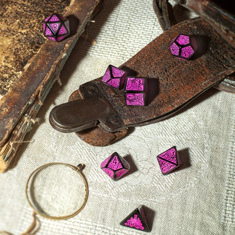Call of Cthulhu Black & Magenta Dice Set