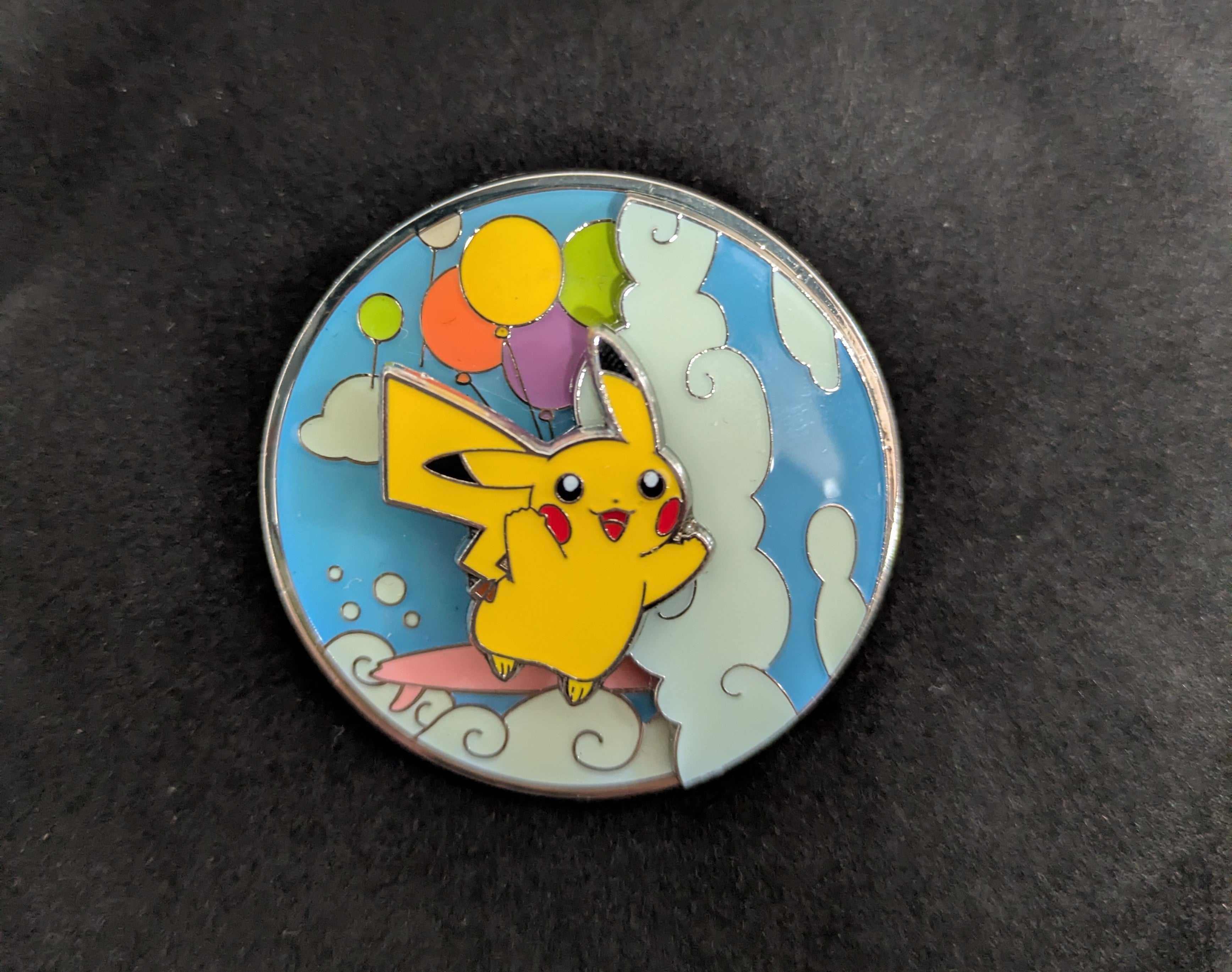 Pokémon Official Pin: Surfing/Flying 2021 Pikachu Pin