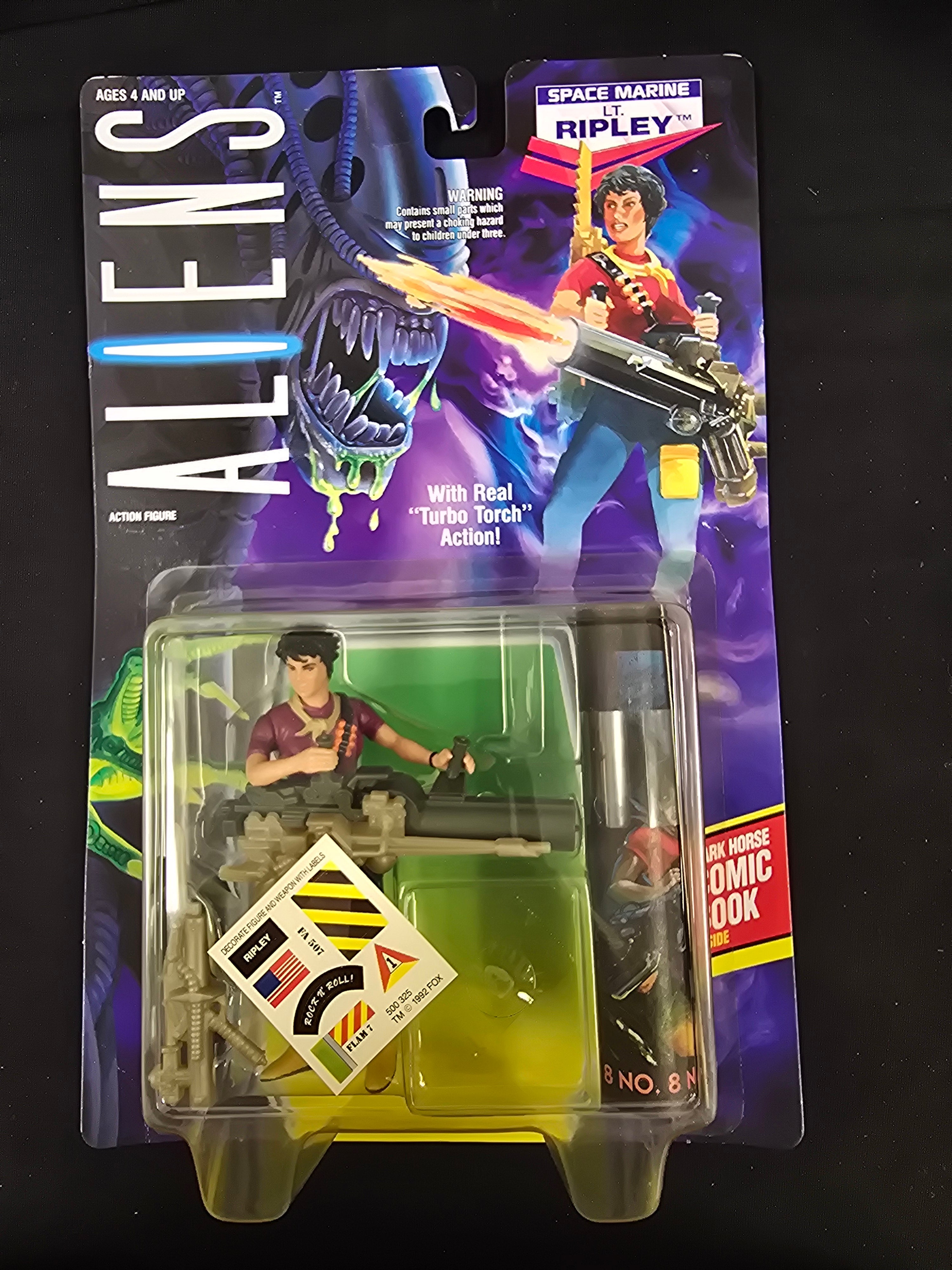 Aliens - Lt Ripley w/ Real "Turbo Torch" Action including Dark Horse Comic Book Inside!