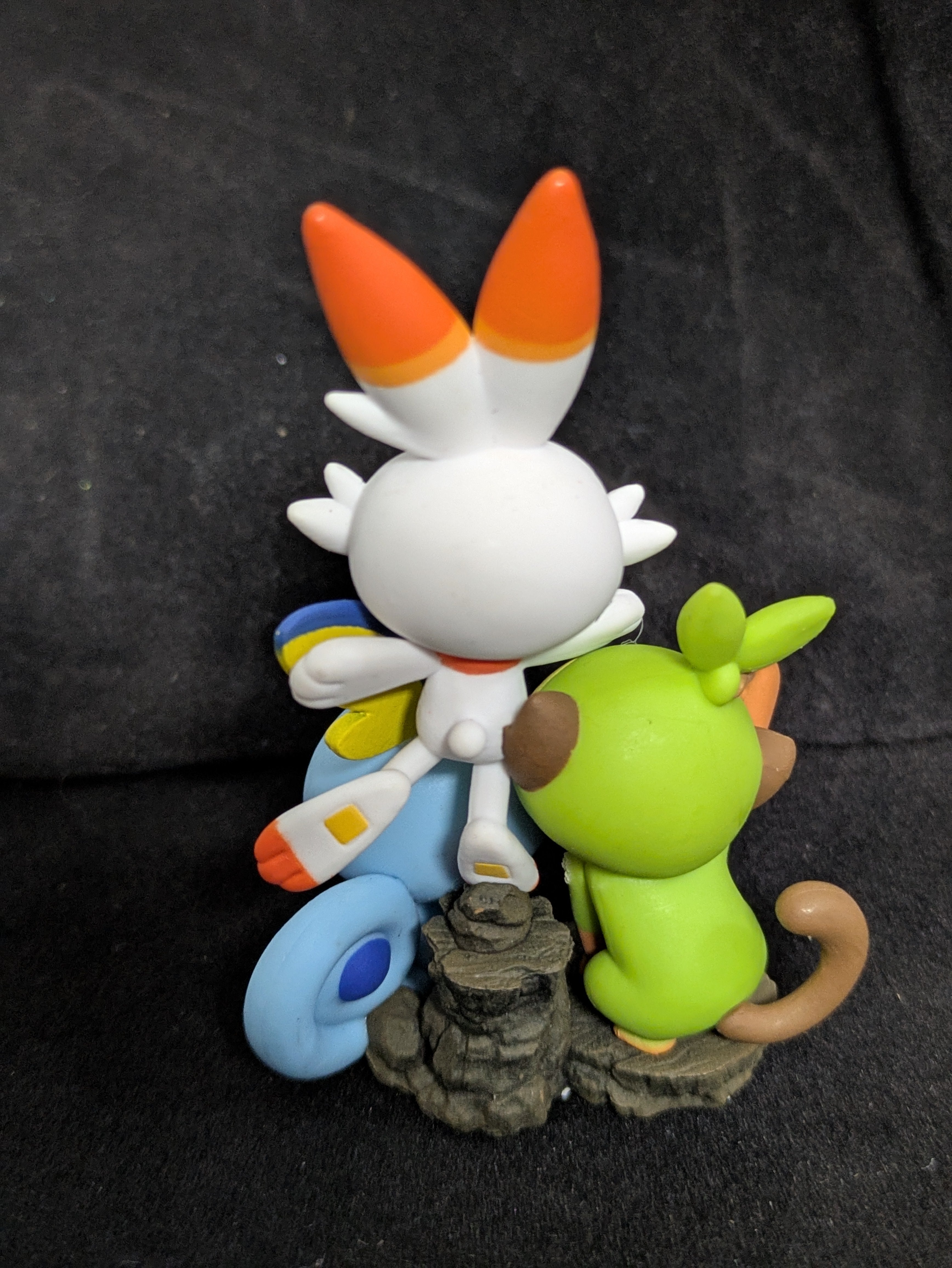 Pokémon Official Figure Collection: Galar Region Starters Figure