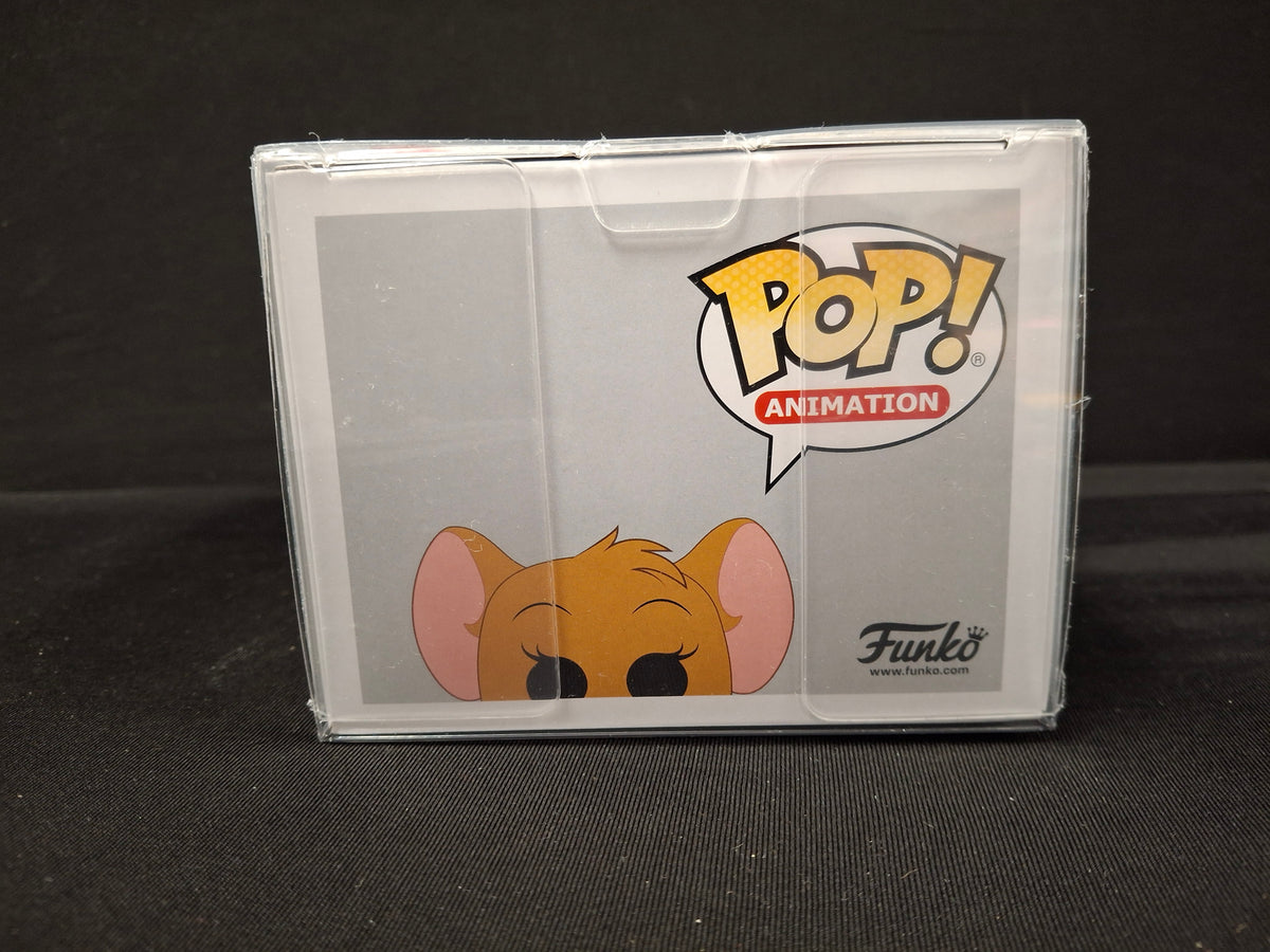 Tom and Jerry - Jerry w/ block of cheese