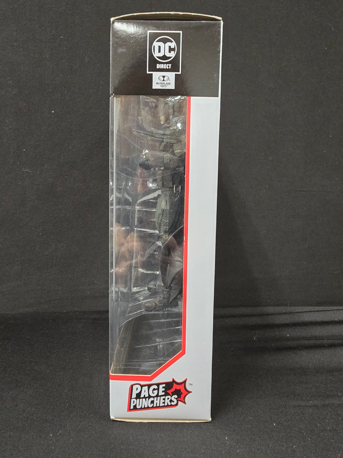 DC McFarlane Toys - Batman (Includes Exclusive English Comic Book)