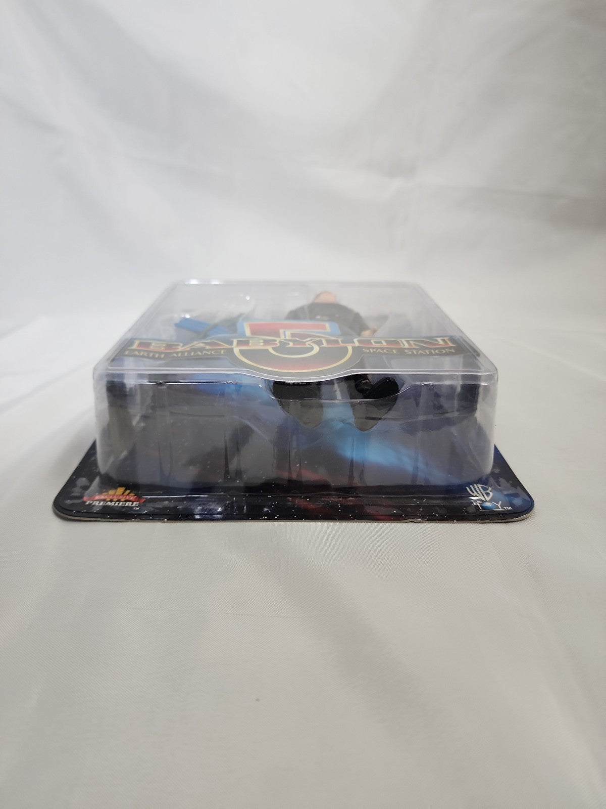 Babylon 5 Captain John Sheridan Action Figure 1997 Exclusive Premiere, A-033
