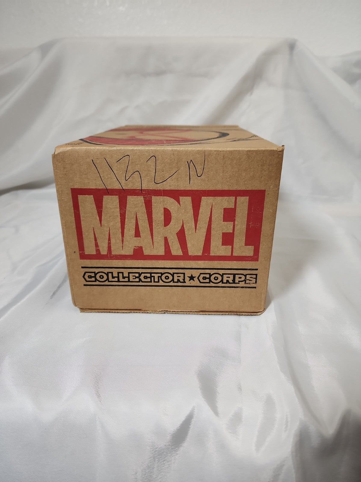 Part Complete 2016 MARVEL 'Women of Power' Collector Corp Box Size XXL,JJ-B-255