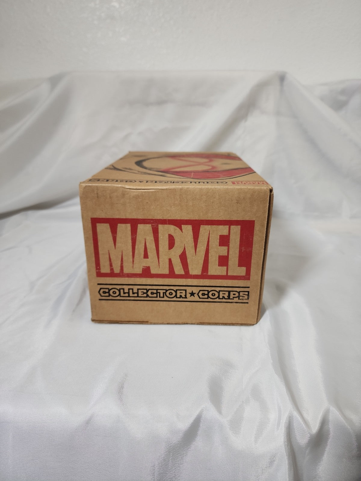 Part Complete 2016 MARVEL 'Women of Power' Collector Corp Box Size XXL,JJ-B-254