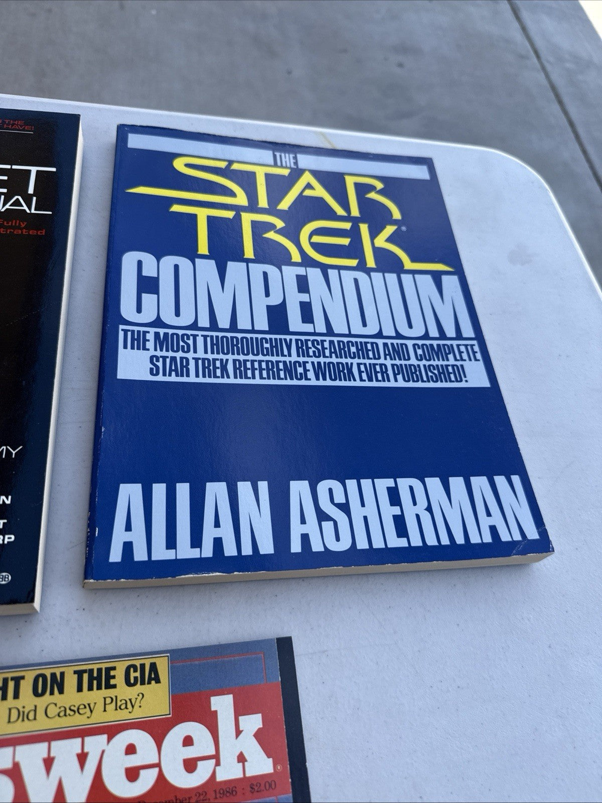 Lot of 3 Assorted Star Trek Memorabilia - Compendium, Manual & Spok BR-A041