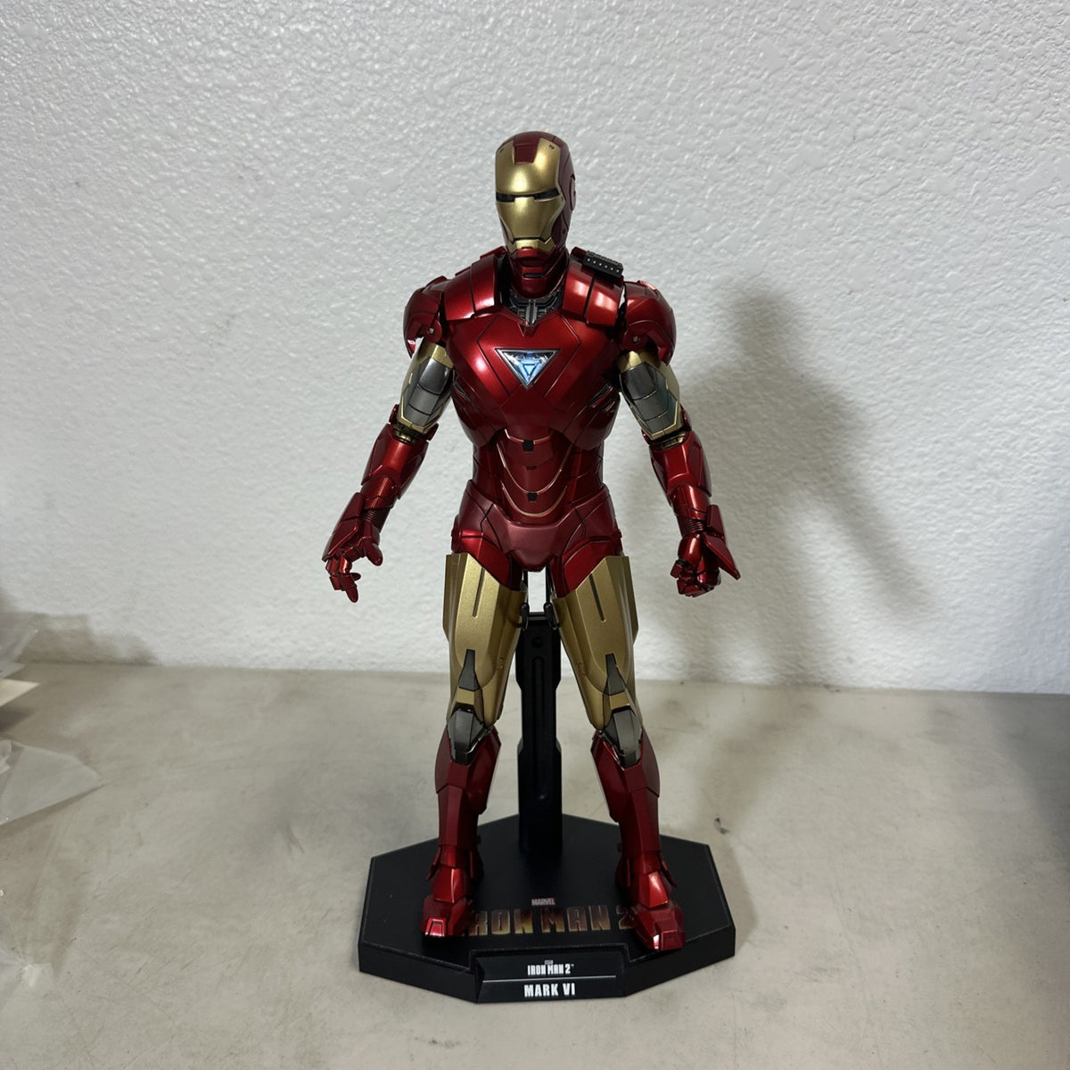 HOT TOYS IRON MAN MARk VI 6 MMS 3394