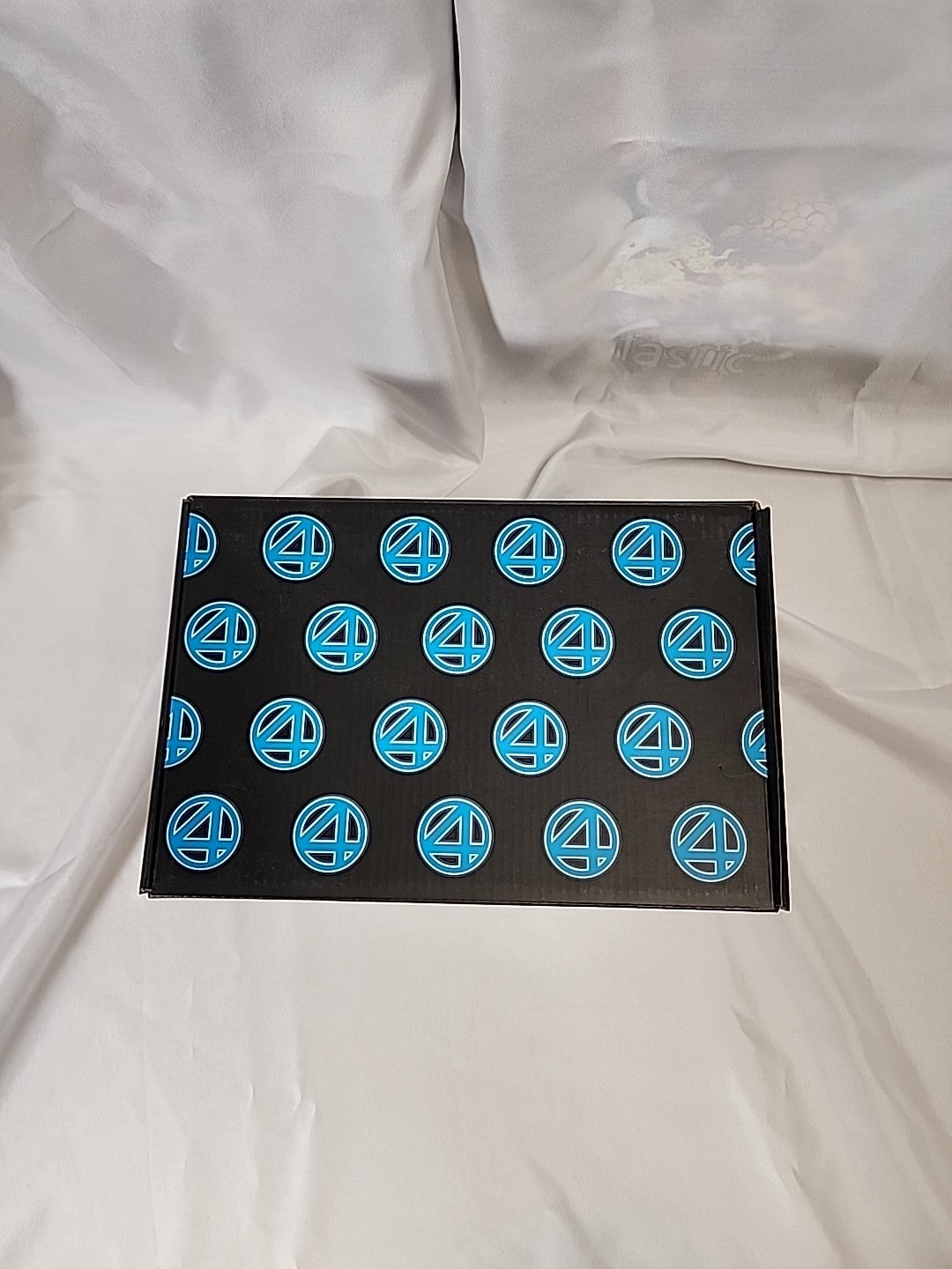 Funko Marvel Collector Corps Fantastic Four Box 2XL Shirt JJ-A-033