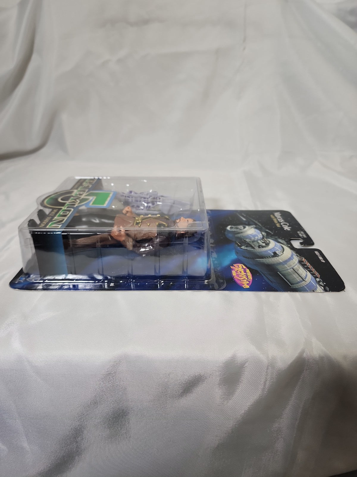 Babylon 5 Marcus Cole White Star Figure Warner Bros 1997 Exclusive, JJ-B-262