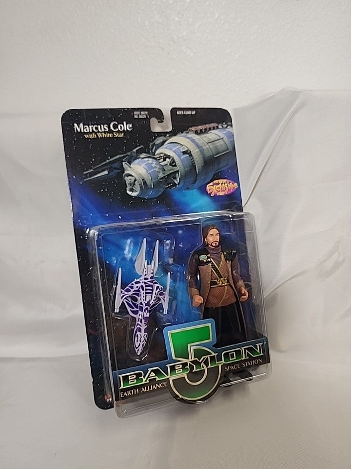 Babylon 5 Marcus Cole White Star Figure Warner Bros 1997 Exclusive, JJ-B-260