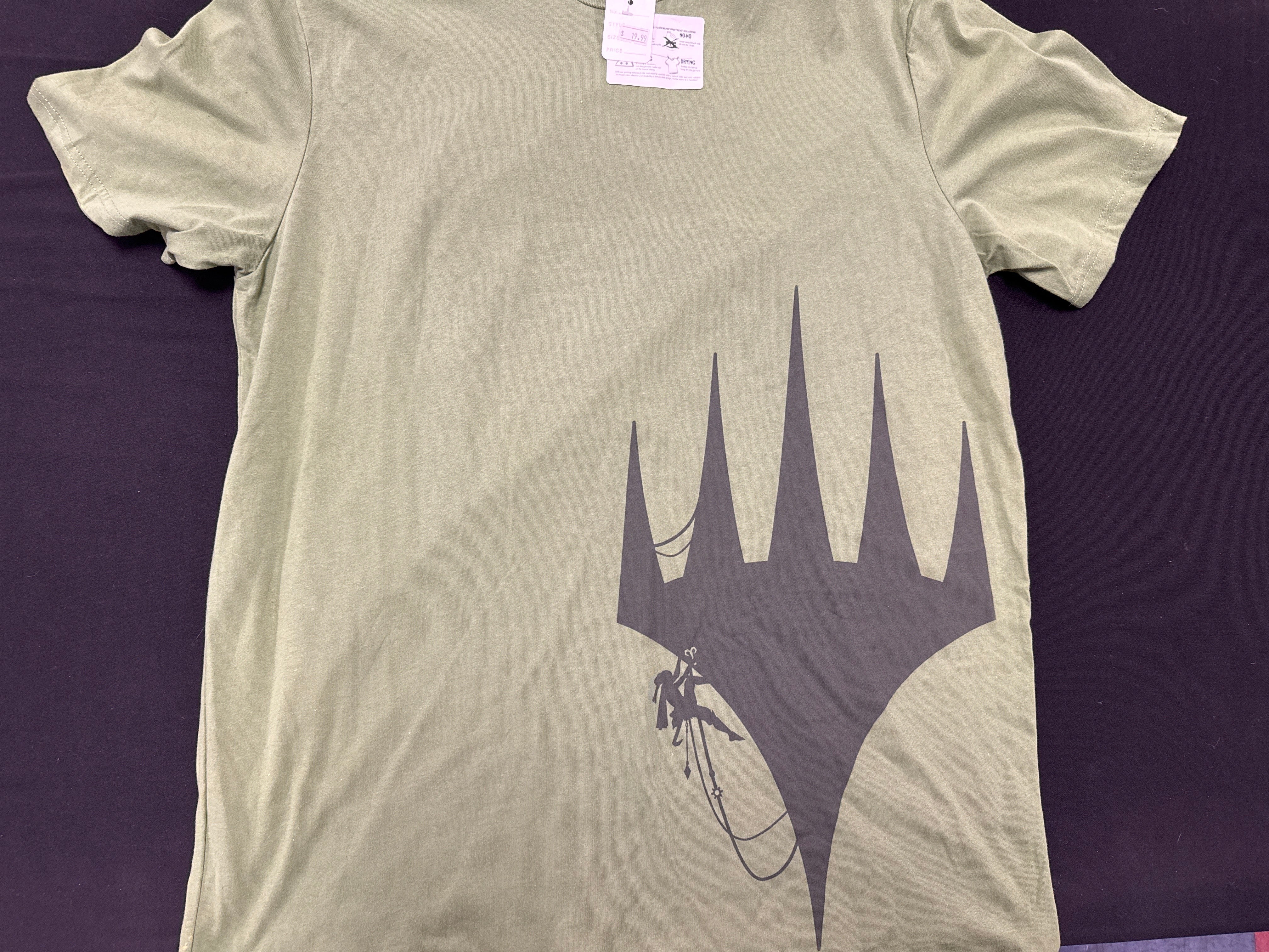 MTG T-Shirt: Zendikar Climbing Planeswalker