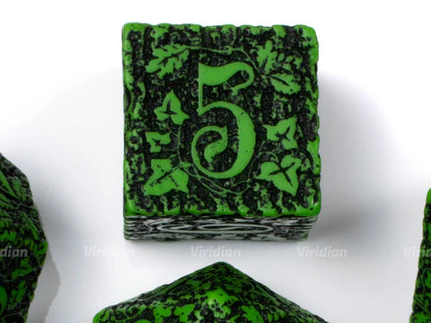 Forest 3D Green & black Dice Set (7)