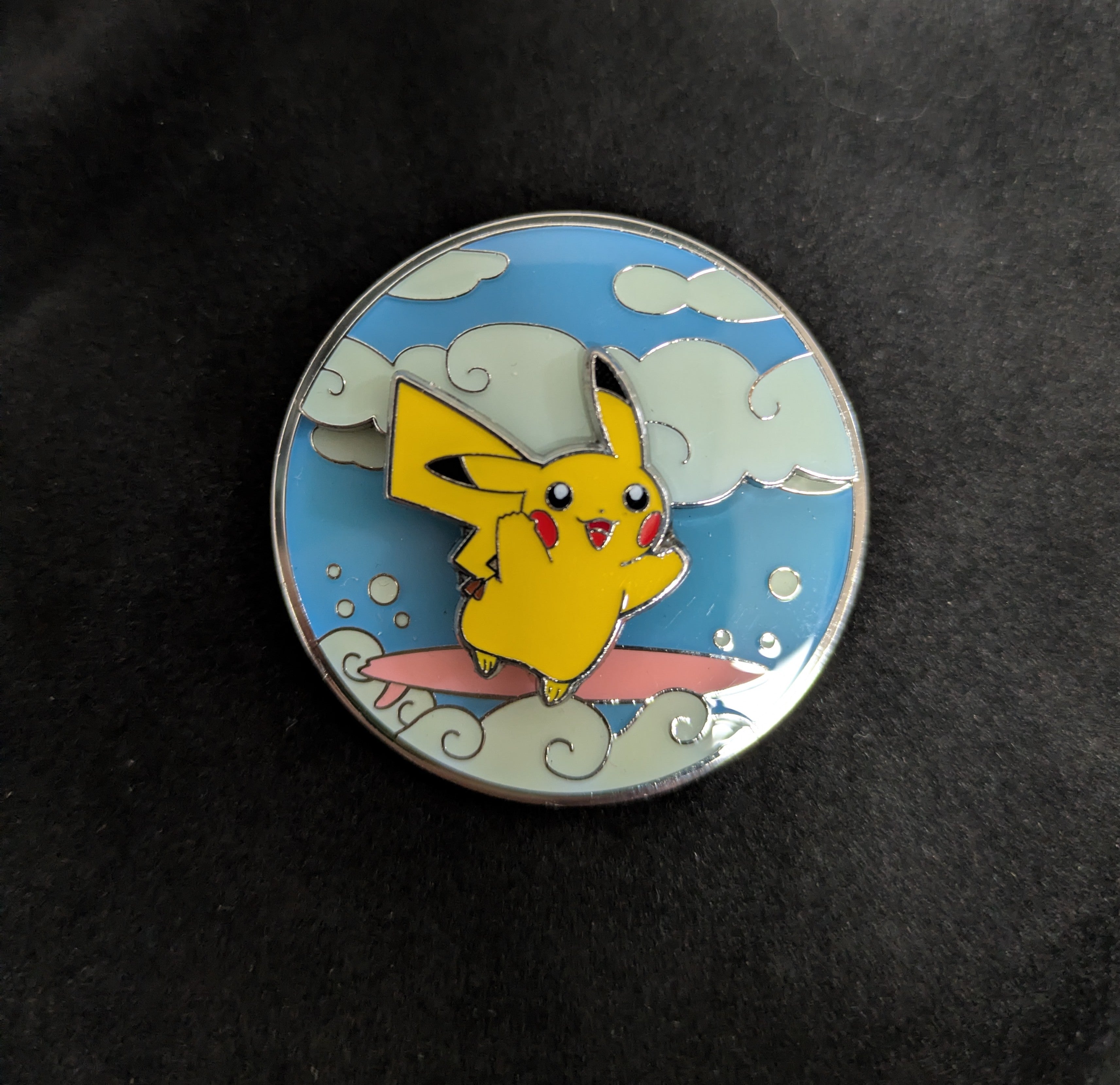 Pokémon Official Pin: Surfing/Flying 2021 Pikachu Pin