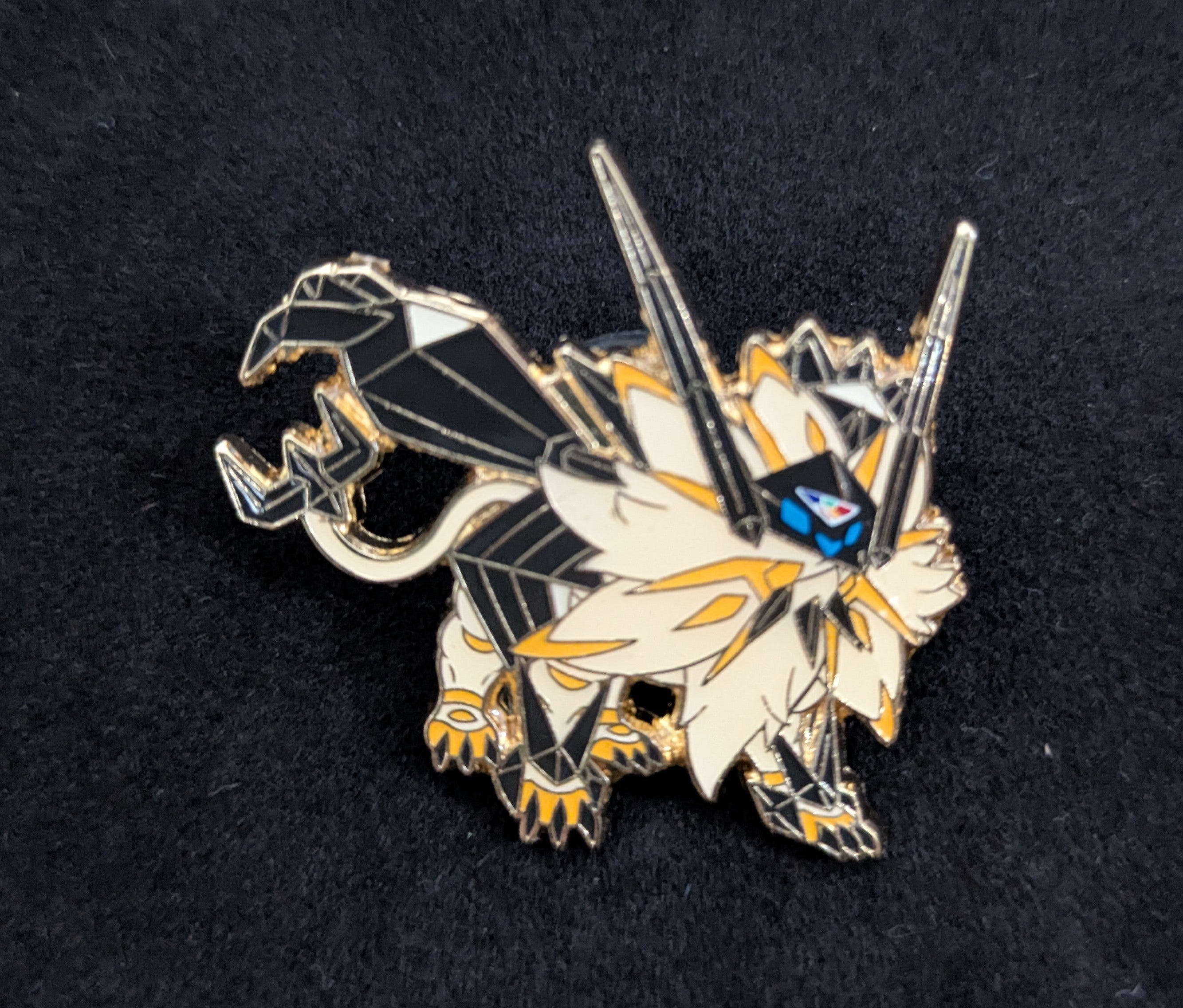 Pokémon Official Pin: Dusk Main Necrozma 2018 Pin