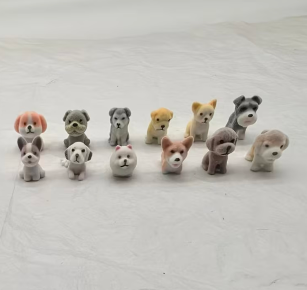 Magic The Gathering: Dog Token Miniature (Random Style)